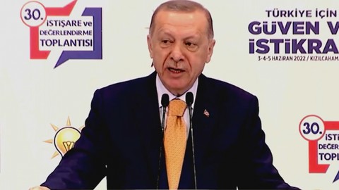 Saadet Partisi'nin yeni videosu gündem oldu: Hüngür Hüngür Show