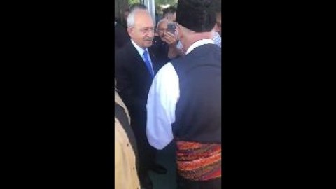 Kılıçdaroğlu Erzurum'da davul zurna ile karşılandı