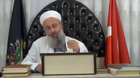 'Kadının üniversite okuması haram, Fatih Sultan Mehmet'in annesi de üniversite okumadı'