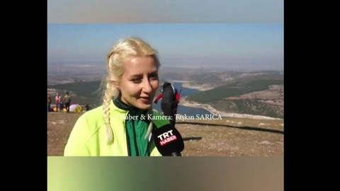 Kadın sporcu 'kazasız belasız oldu' dediği an üstüne paraşüt düştü