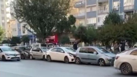 Saygı duruşu sırasında yaşanan zincirleme kazada 6 araç birbirine girdi