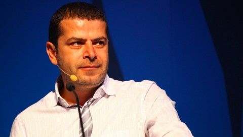 ‘Erdoğan istisnasız önde’ diyen Özdemir’e 10 anketli yanıt