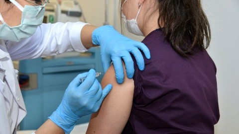 mRNA tipi aşılarda korkutan yan etkiler: Almanya tazminat ödemeye başladı!