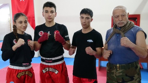 69 yaşındaki antrenör, şampiyon torunlar yetiştiriyor