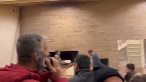 Depremi fırsat bilerek ekmeği 14 liradan satan fırına tepki