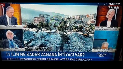 Prof. Dr. İlhan Tekeli canlı yayında koltuktan düştü: 'Hop, düştüm'