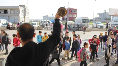 Depremin vurduğu Hatay’ın 7 ilçesinde okul zili çaldı