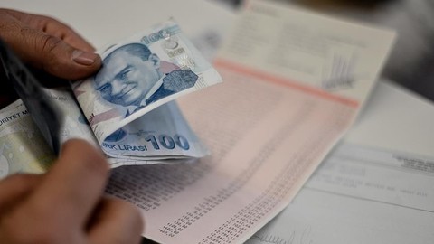 SGK Başuzmanı tek tek sıraladı: Nisan ayında emekli olan bir EYT’li 9 ödeme alacak!