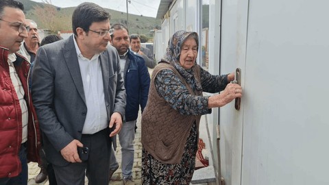Çanakkale'de 86 depremzede aile 2017'den beri evlerine kavuşamadı