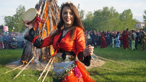 Kakava coşkusunu ve eğlencenin tadını çadırlarında çıkardılar