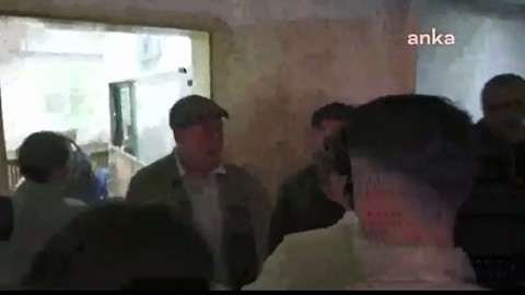 Canan Kaftancıoğlu ve Ahmet Şık, oy vermek için gittikleri okulda karşılaştı