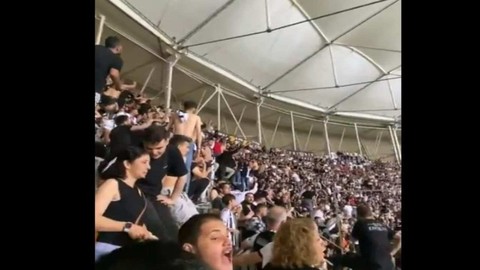 Bu kez Beşiktaş taraftarı tribünden haykırdı