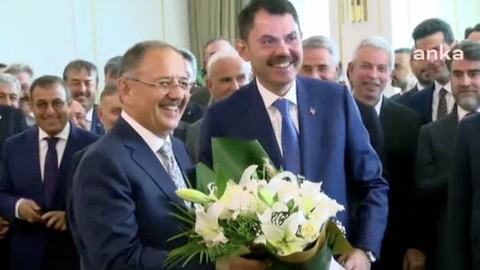 Mehmet Özhaseki, bakanlığı Murat Kurum’dan teslim aldı