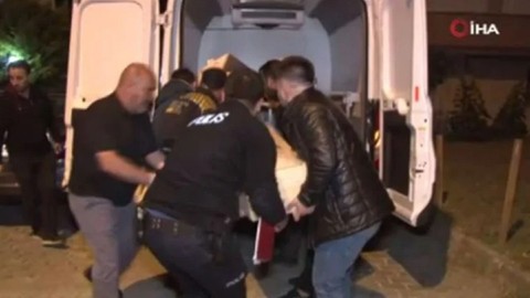 Kan donduran kadın cinayeti: Evinin banyosunda boğazından bıçaklanmış halde ölü olarak bulundu