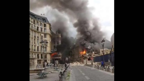 Paris'te patlama: Yaralılar var