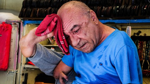 Doğduğunda üzerine kazan kapatılıp, ölüme terk edildi!