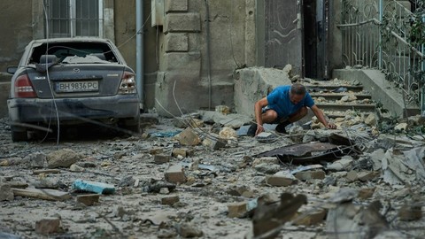 Rusya’dan Odessa’ya İHA saldırısı