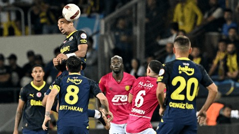 Fenerbahçe'de 7 ismin daha bileti kesildi! İşte detaylar...