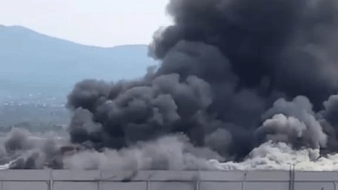 İzmir’de palet fabrikasında yangın