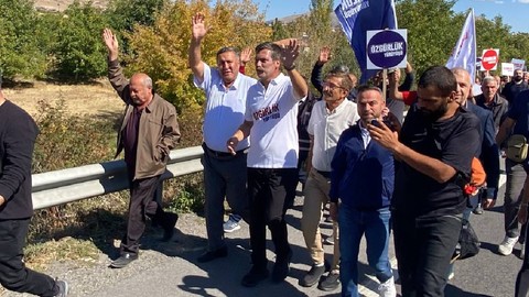 Erkan Baş bugün Amasra Maden Katliamı'nda hayatını kaybeden madenciler için yürüyor