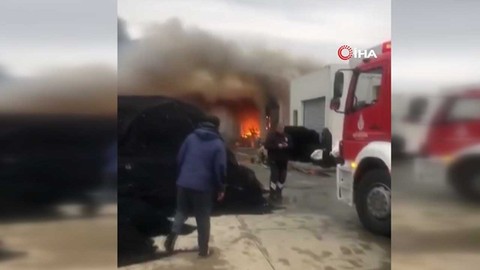 Beylikdüzü Balık Hali'nde yangın