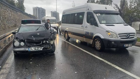 İstanbul'da zincirleme kaza: 3 kişi yaralandı