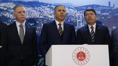Ali Yerlikaya'dan muhabire sitem: 'Öyle bir yerde soruyorsunuz ki...'