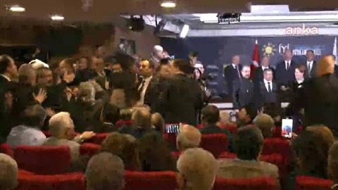 "Kürşad Zorlu istifa, Başkan Mansur Yavaş" sloganları atıldı
