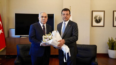 İBB Başkanı İmamoğlu, AKP'li Fatih Belediye Başkanı Turan'ı ziyaret etti