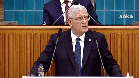 İYİ Parti lideri Müsavat Dervişoğlu'ndan CHP'ye 'normalleşme' eleştirisi: "'Normalleşme' diye yumuşacık olup iktidara yaktıkları yeşil ışığın farkındayız"