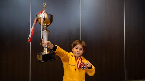 7 yaşında Avrupa Şampiyonu oldu