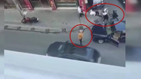 Baba ve Oğul Esnafı Yaralayıp Kaçtı