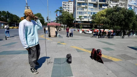 İranlı Müzisyen Geçimini İstanbul Sokaklarında Sağlıyor