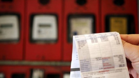 Elektrik Faturalarında Yeni Limit Ortaya Çıktı: 4 Kez Çamaşır Makinesi Çalıştıran 2 Katını Ödeyecek