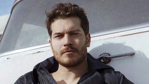 Çağatay Ulusoy'un Gizlediği Sevgilisi Ortaya Çıktı! Ciddilermiş...