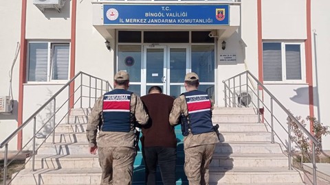 Şüpheliler Jandarmadan Kaçamadı