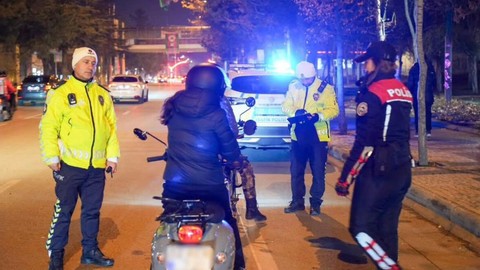 Isparta'da 7 Araç Trafikten Men edildi