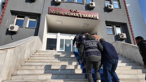 İhbar Geldi, Ekipler Harekete Geçti: 2 Kaçakçı Yakalandı