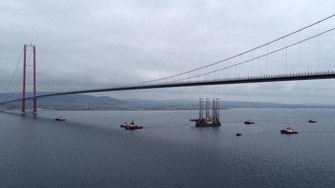 Çanakkale Boğazı Çift Yönlü Gemi Trafiğine Kapatıldı