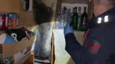 Tekirdağ'da Litrelerce Kaçak İçki Ele Geçirildi