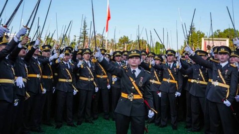 Yargıçlar Sendikası'ndan Teğmenlerin İhraç Edilmesine Tepki