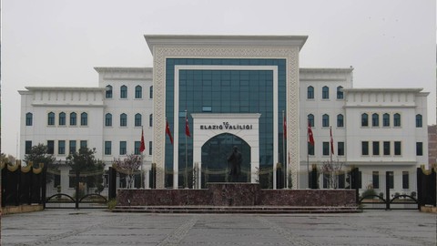 3 İlçeyi Saran Şap Hastalığı Sonrasında Elazığ Valiliği’nden Önemli Uyarı: Karantina Devam Ediyor