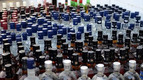Alkole Bir Zam Daha! En Ucuzu Dudak Uçuklattı
