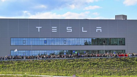 Tesla'dan Rekor Zam