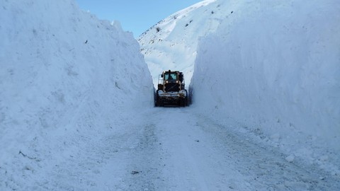 Hakkari Kara Teslim! İki Gün Arayla Aynı Kabus Yaşandı