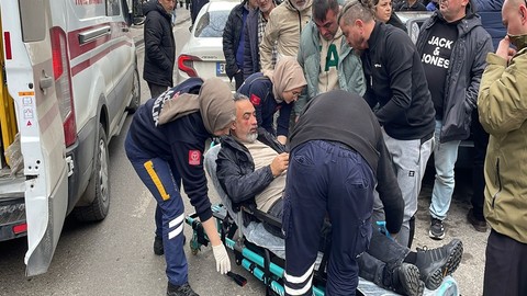 Trafikte 'Yol Verme' Kavgası: 1 Yaralı
