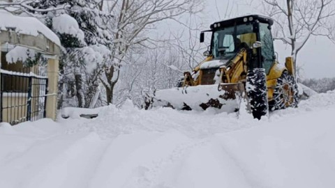 Sinop'ta Yoğun Kar Nedeniyle 357 Köy Yolu Ulaşıma Kapandı