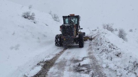 Ardahan ve Ağrı'da 165 Köy Yolu Ulaşıma Kapandı