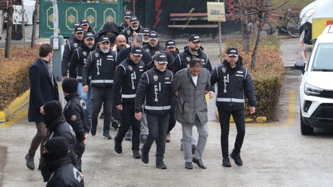 Paravan Şirket Kurup Tefecilik Yapmışlar! 11 Şüpheli Gözaltında