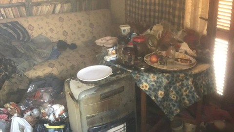 Yaşlı Adam Yaşadığı Çöp Evde Ölü Bulundu